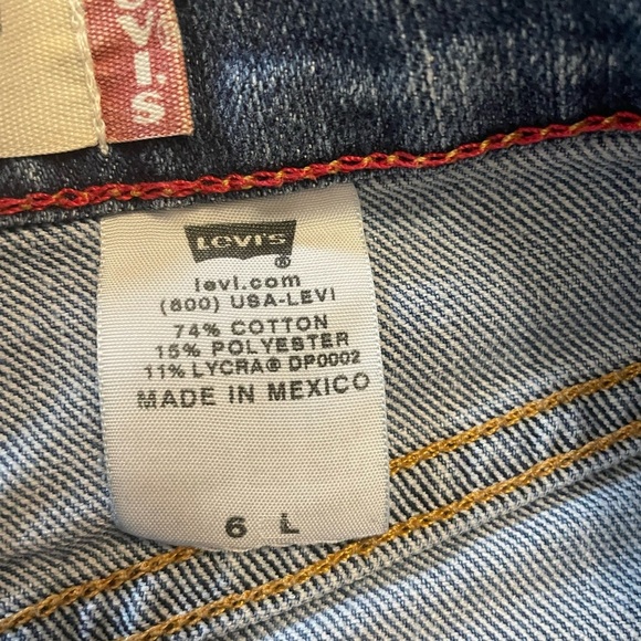 Levi's Straight Leg Sz 6L 512 Slim Tapered Women's Jeans in Denim Blue - Picture 5 of 5